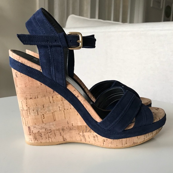 stuart weitzman navy wedges